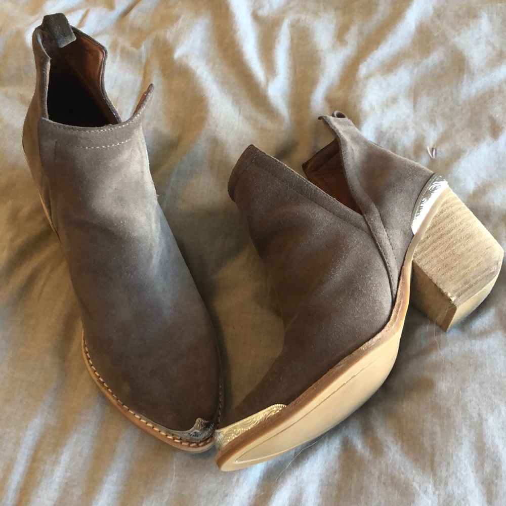 Jeffrey Campbell Cromwell bootie
